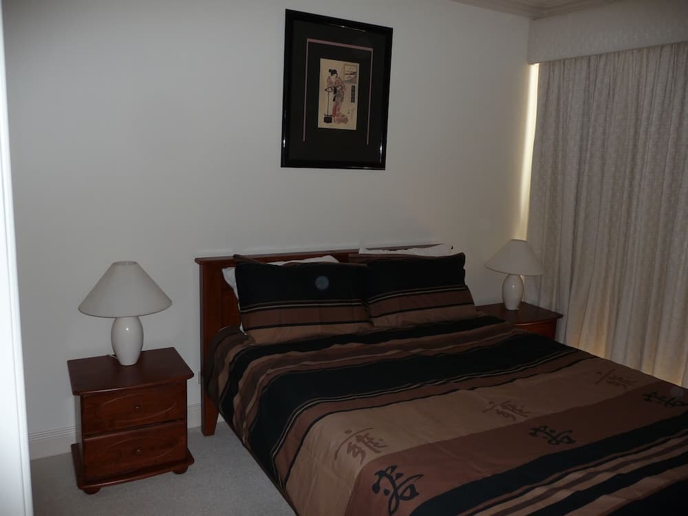 City Escape 3BD in Adelaides East End 5