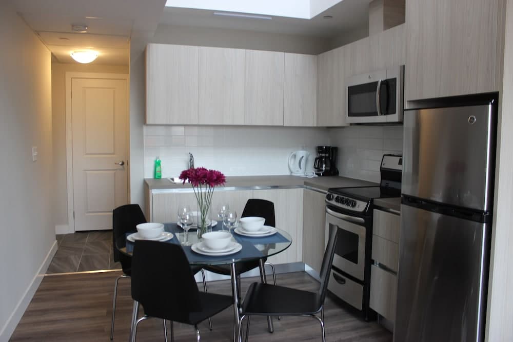 Atlas Suites College St Furnished Apts