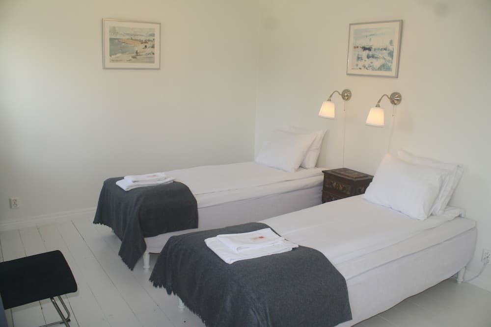 Alvaret Hotel & Hostel