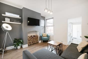 Cambridge House Luton - Inhabit Short Stays