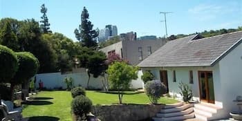 Mizizi House of Sandton Bed & Breakfast