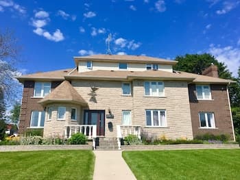 Butterfly Manor Bed & Breakfast