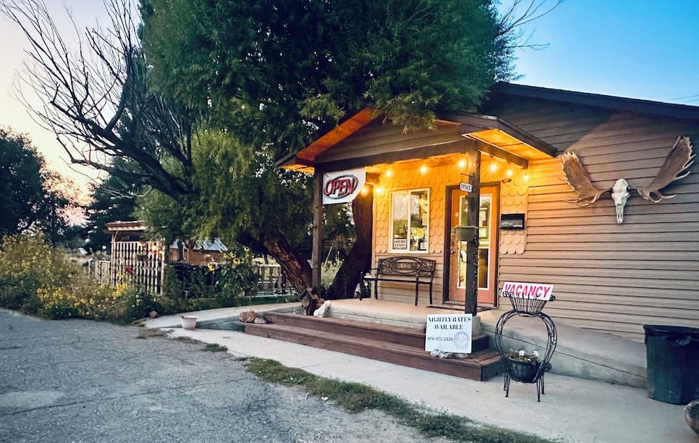 Moosehead Lodge & Cabins