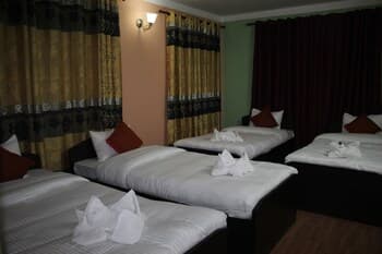 Travellers Dorm Bed & Breakfast - Hostel