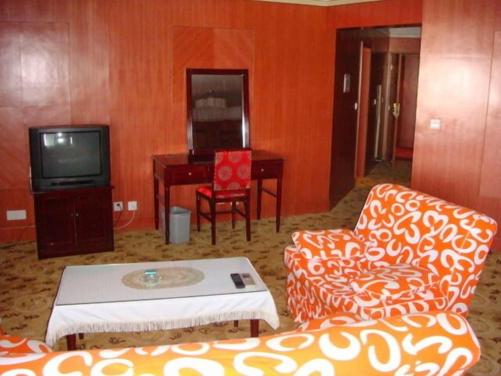 Qingdao Donghai Hotel