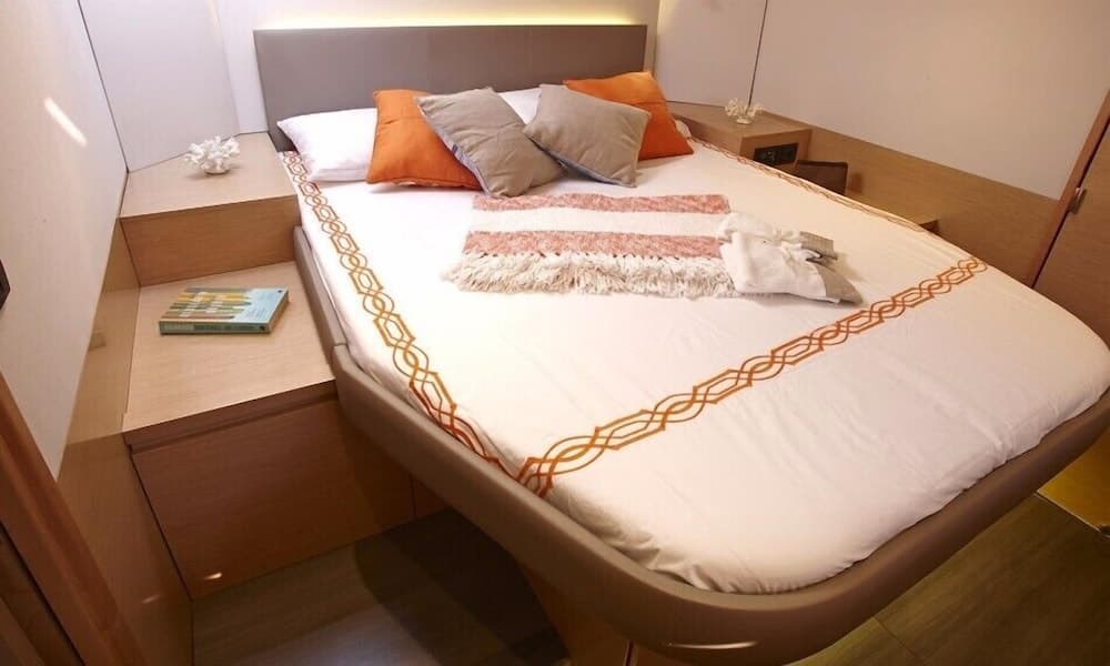 Dream Yacht Charter Private Crewed Yacht