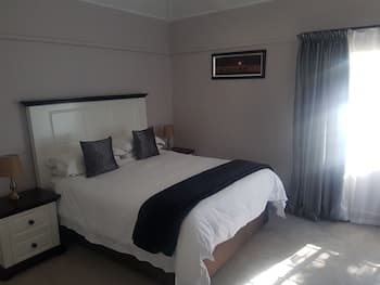 Englewold Manor Guest House