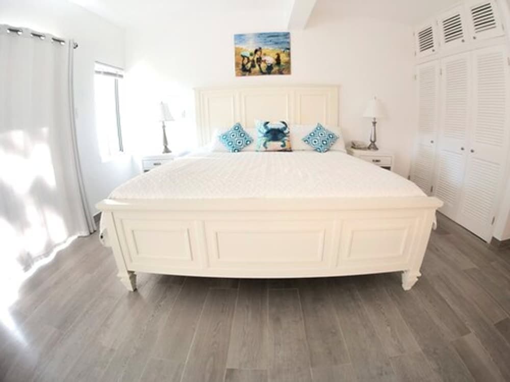 Dickenson Bay Oasis Antigua Village