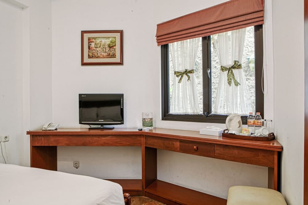 RedDoorz near Maranatha University 2