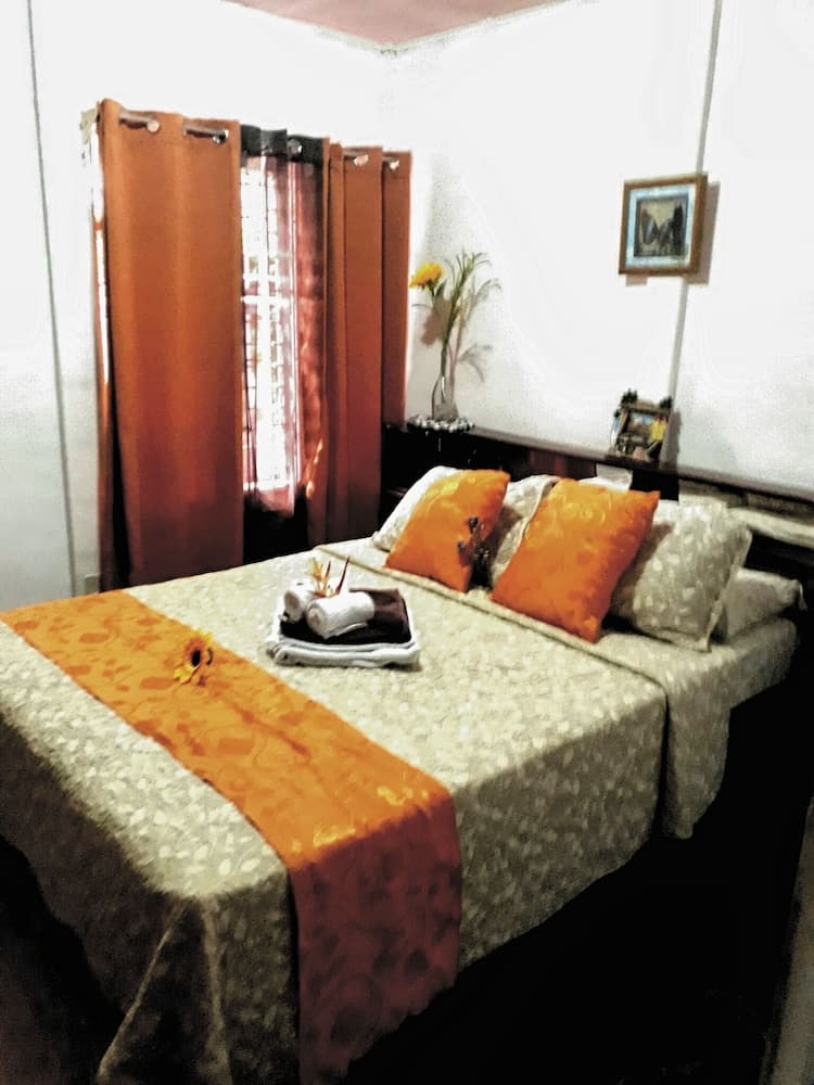 Sunset Inn Valle del Volcan