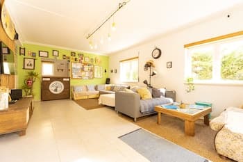 Pineapple Surf House - Hostel