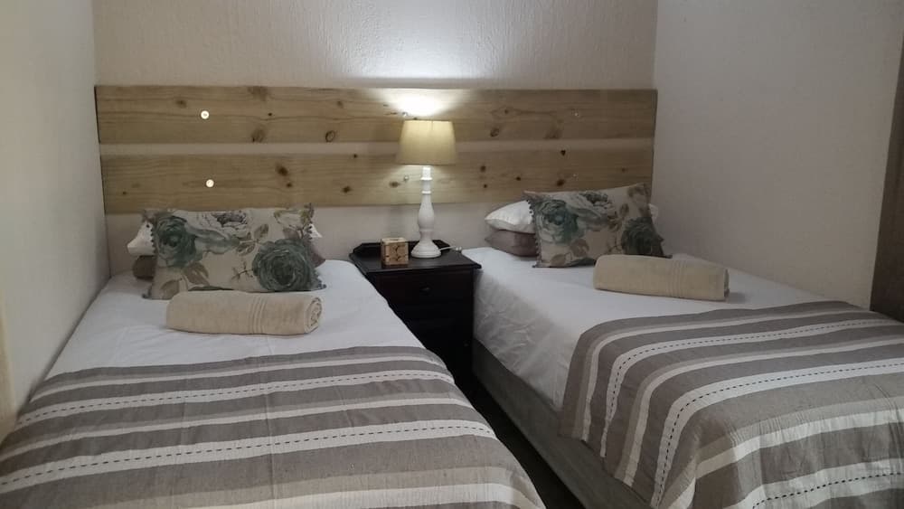 24 Degrees Self-Catering