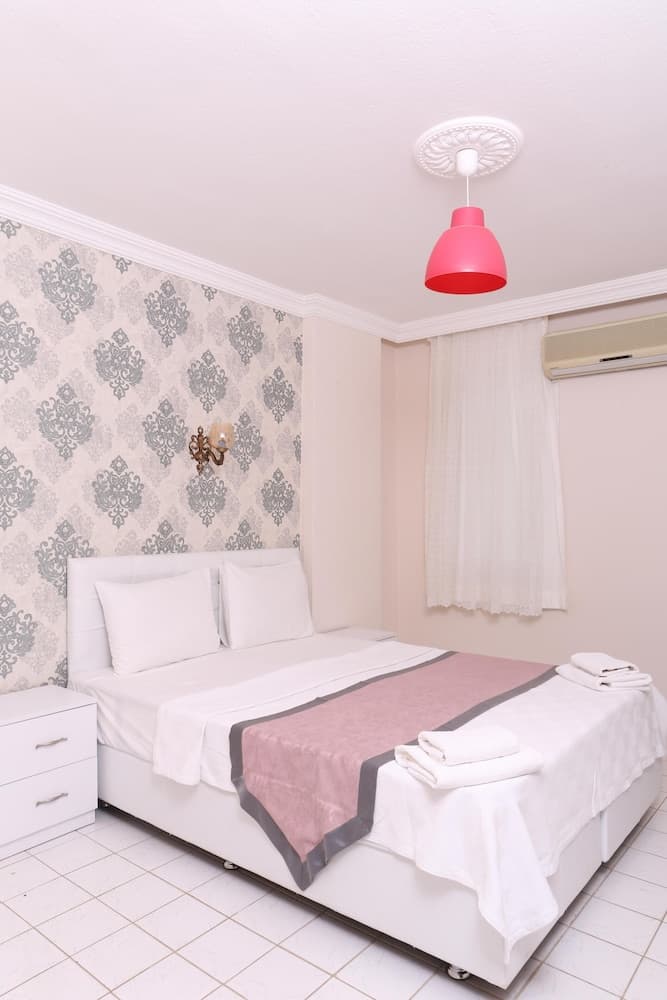 Sunset Village Apart Hotel