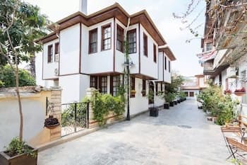 Defne Oldtown Suites