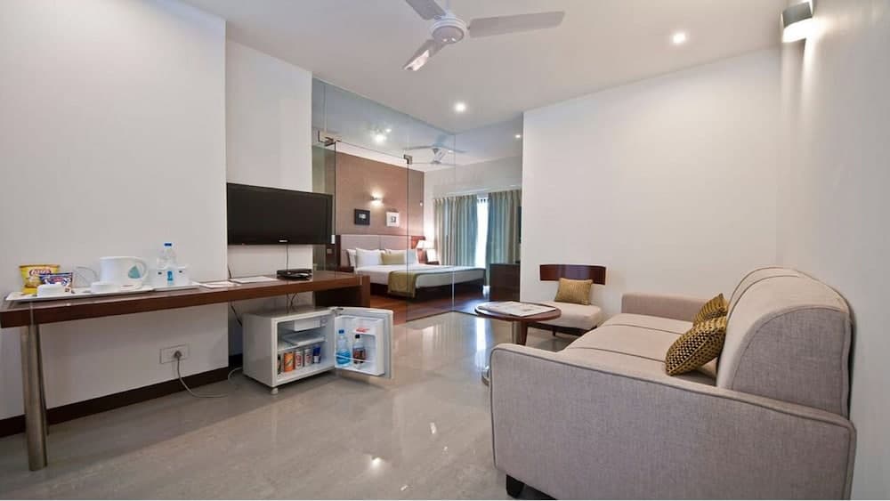 Stately Suites Golf Course Road