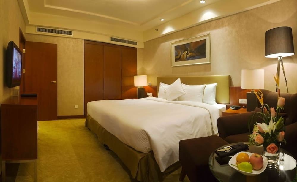 Merryland Traders Hotel