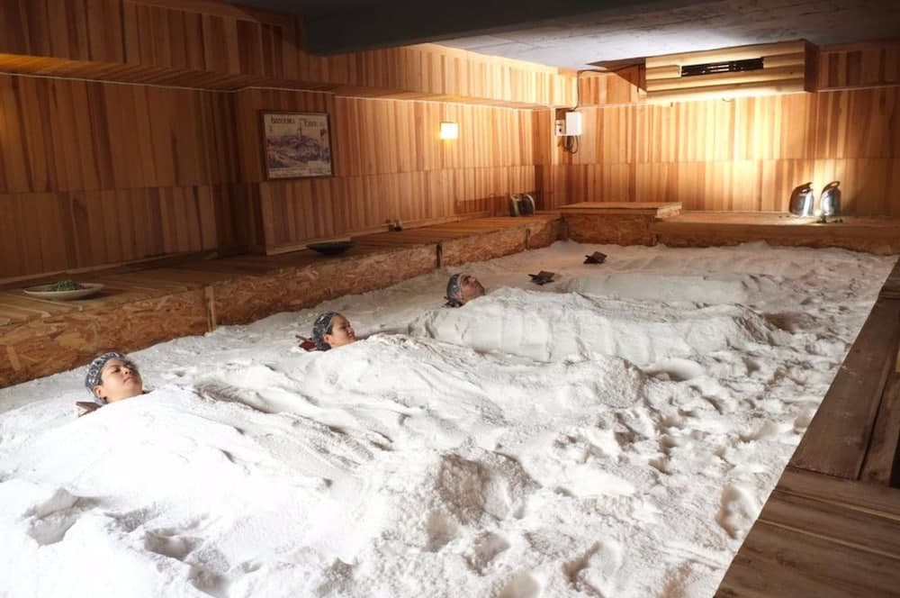 Avatar Miracle Hotel