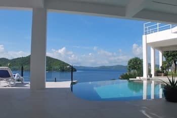 Stunning luxe 220sm villa by the sea entirely private with own pool