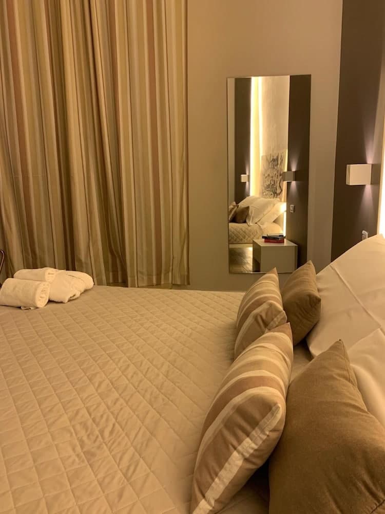 La Banchina Holiday Rooms