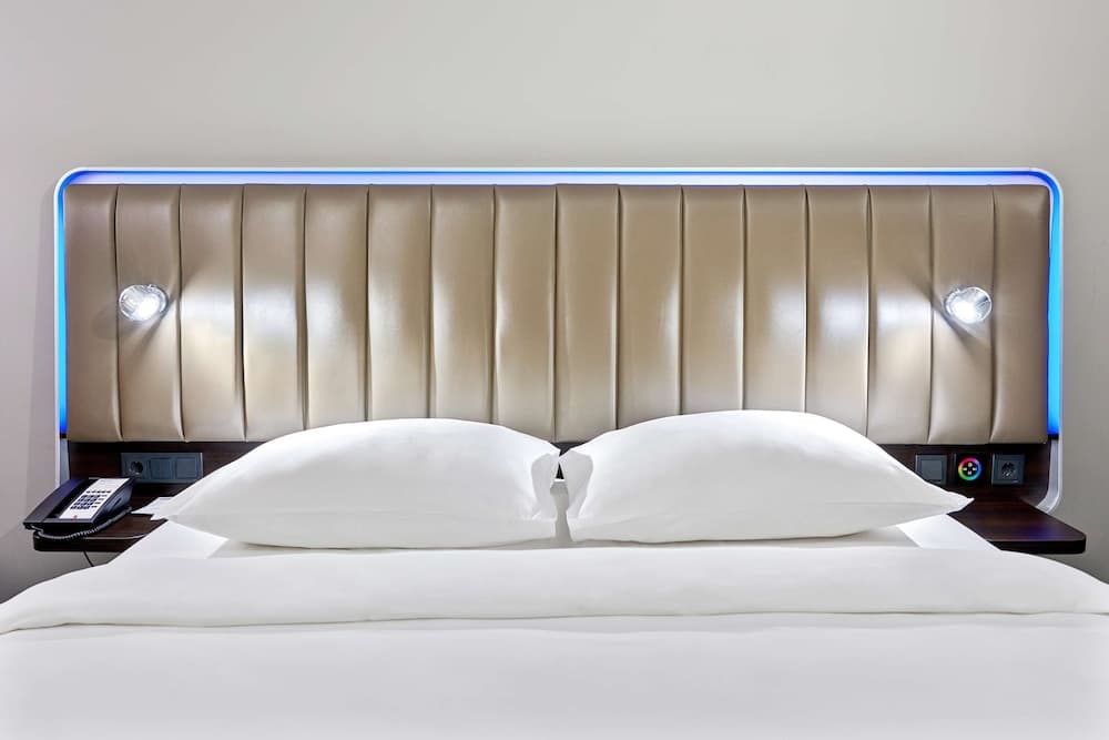 Park Inn by Radisson Kyiv Troyitska