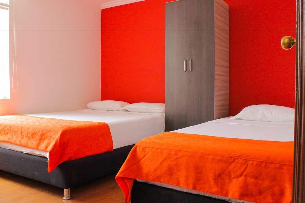 Hotel Chandelier Park