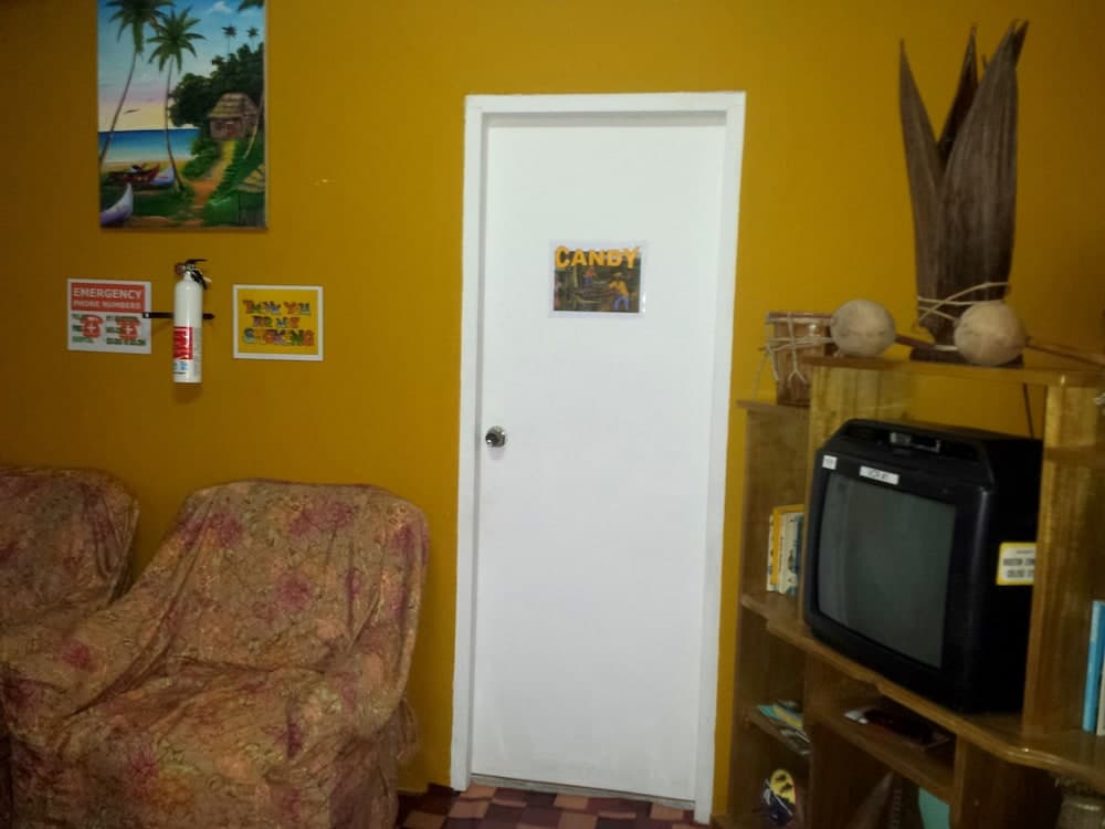 Belize Cultural Adventure Guesthouse