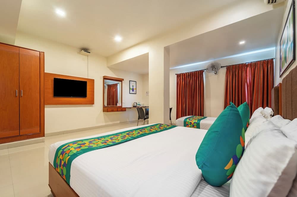 Treebo Sam Residency