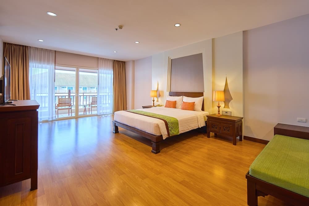 The Heritage Pattaya Beachfront Resort