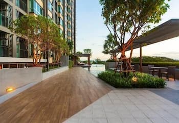 1BR in U Delight at Huamak Station