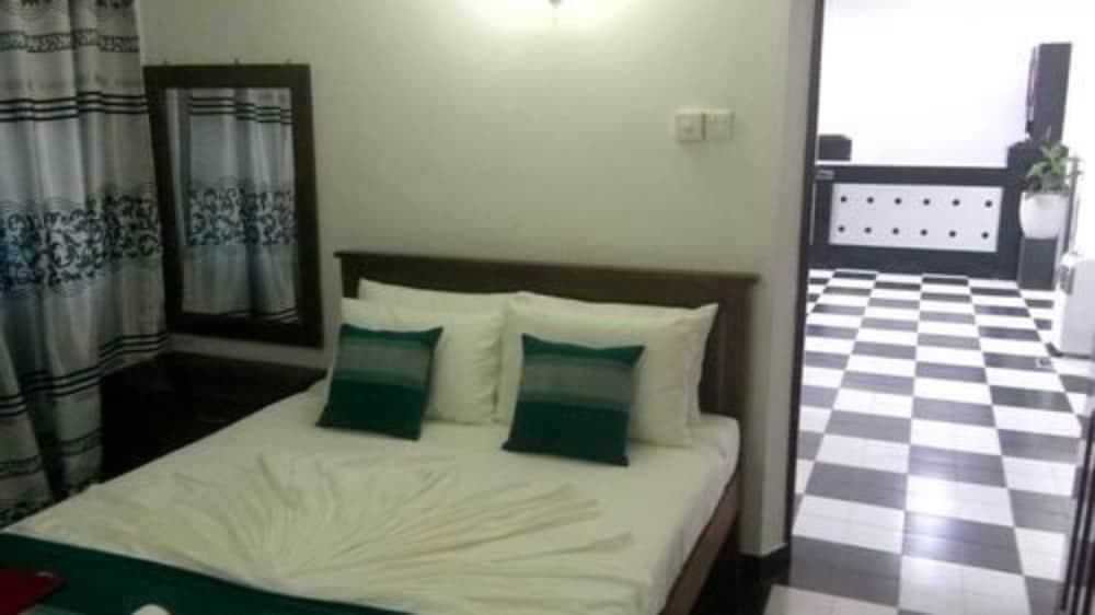 Rajarata White Palace