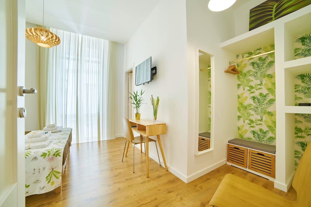 Napoli Tree - Lungomare