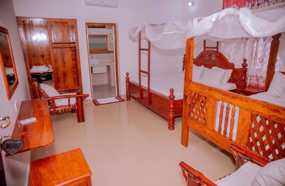 Baraka Beach Bungalows