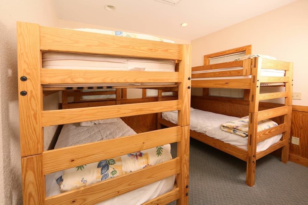 Poplar Point Condo Unit 12F by RedAwning