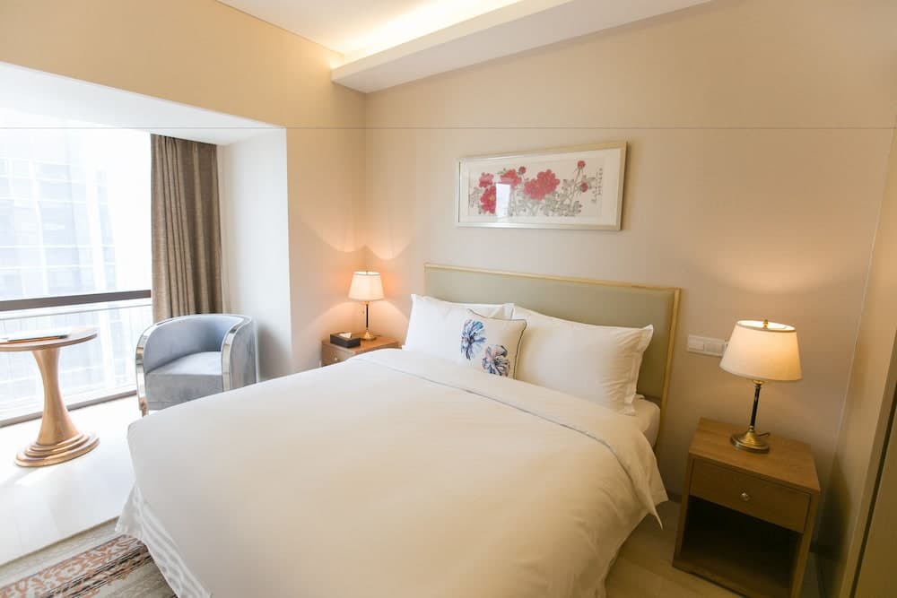 Cherry Residences May-Fourth Square