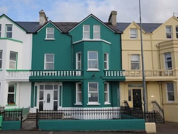 Rolling Wave Guesthouse