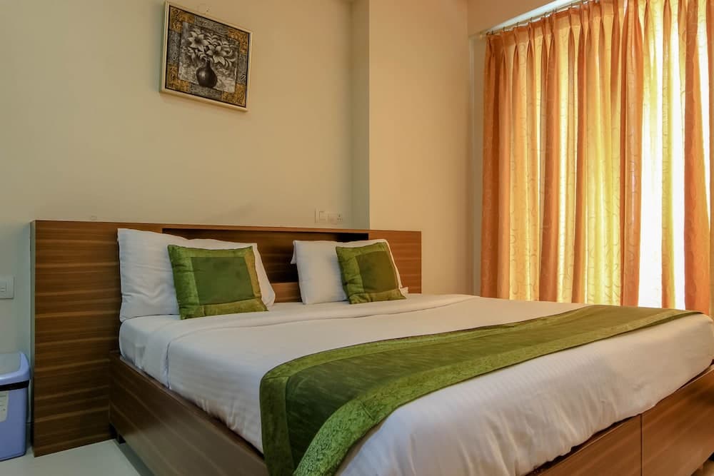 Hummingbird Apartments - Saiprasad