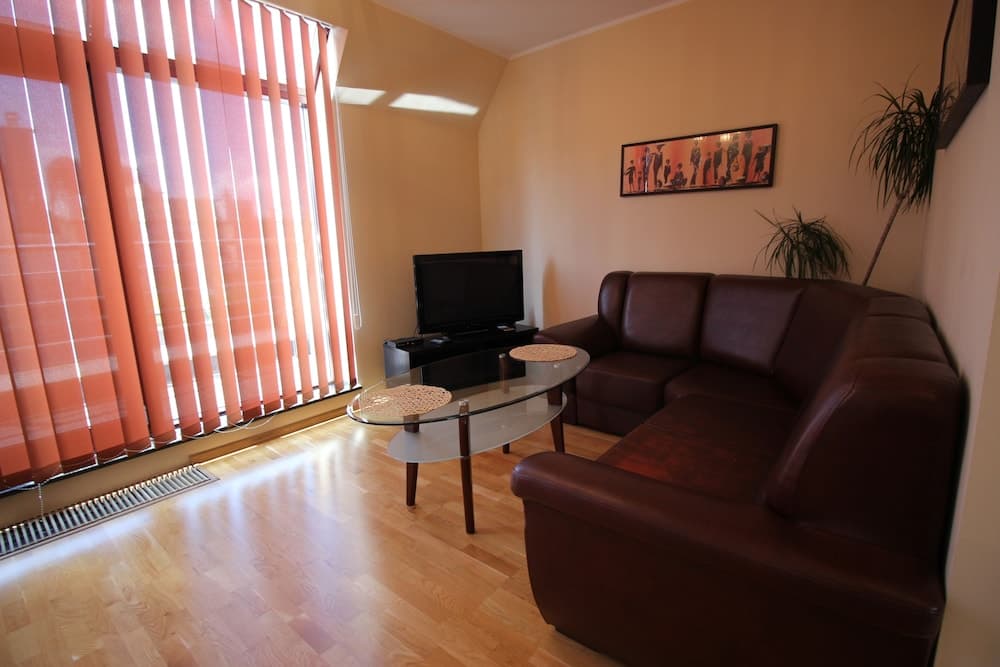 Lucky Apartments Business Old Town