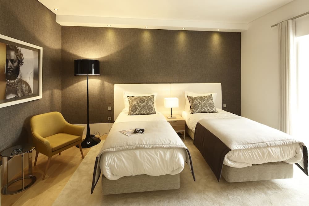 Castelo Apartments by linc