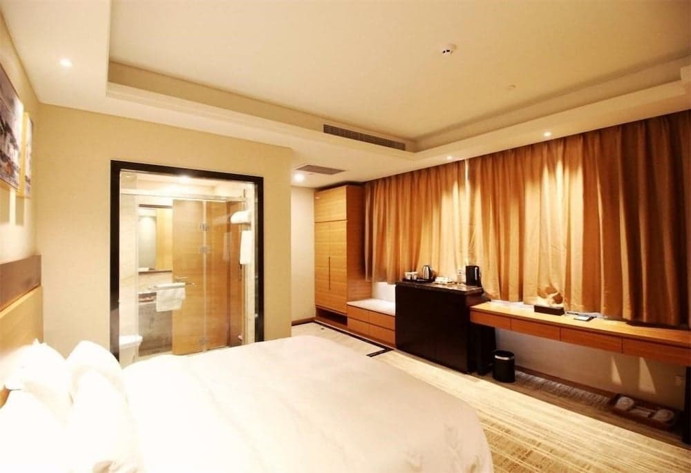 Qingdao Airport Fuhua Hotel