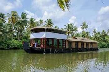 Sreekrishna Houseboats