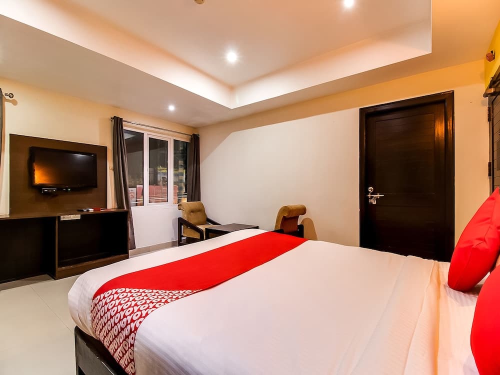 OYO Flagship 060 Near Railway Station