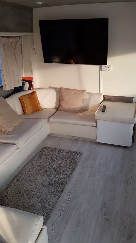 60ft Motor Yacht in Ocean Village Gibraltar