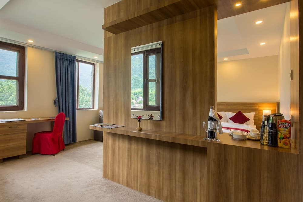 Siddhartha Resort, Chisapani