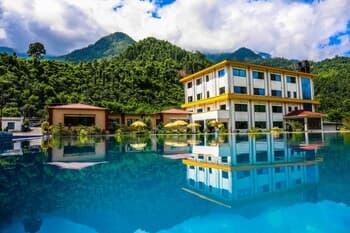 Siddhartha Riverside Resort