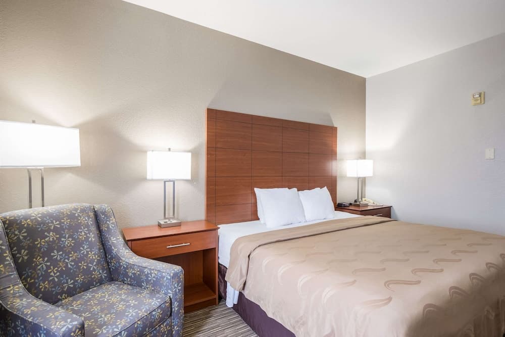 Quality Inn & Suites Lodi I-90