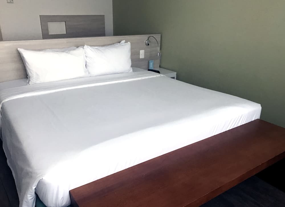 Mercure Salvador Rio Vermelho Hotel