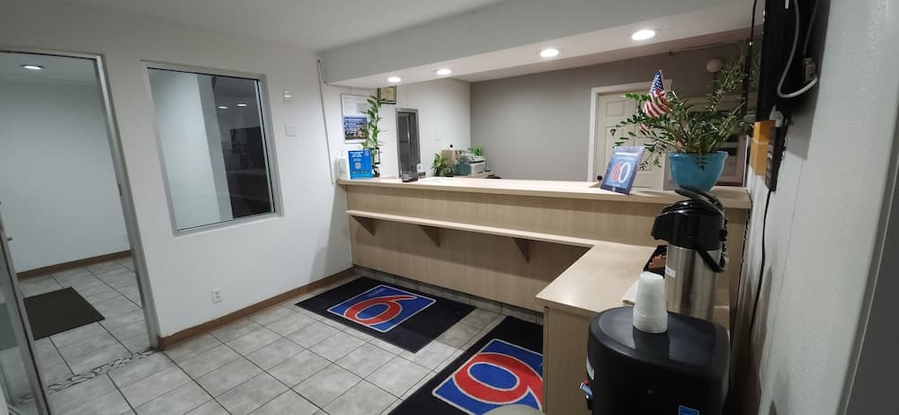 Motel 6 Alamogordo, NM