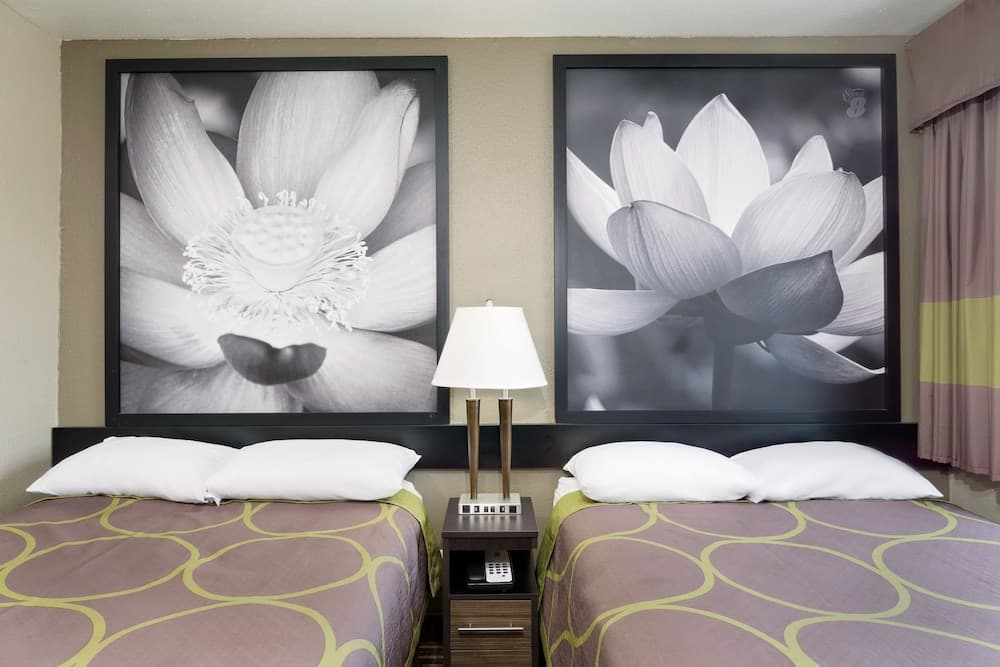 Super 8 by Wyndham Florence