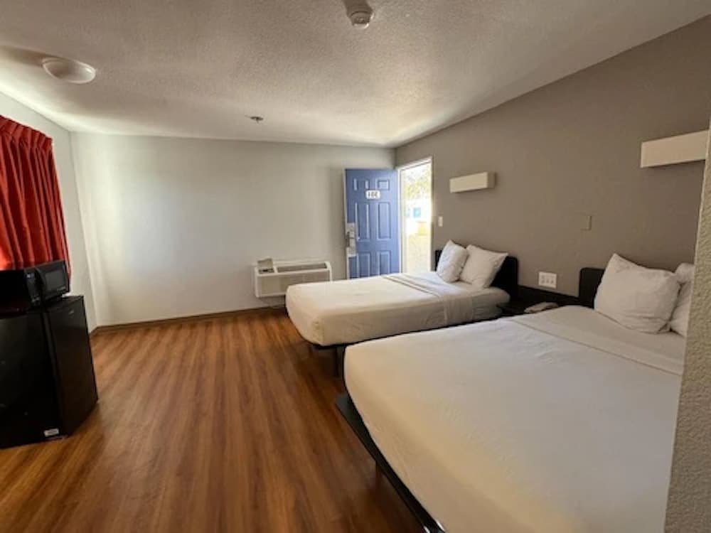 Motel 6 Ventura, CA - South