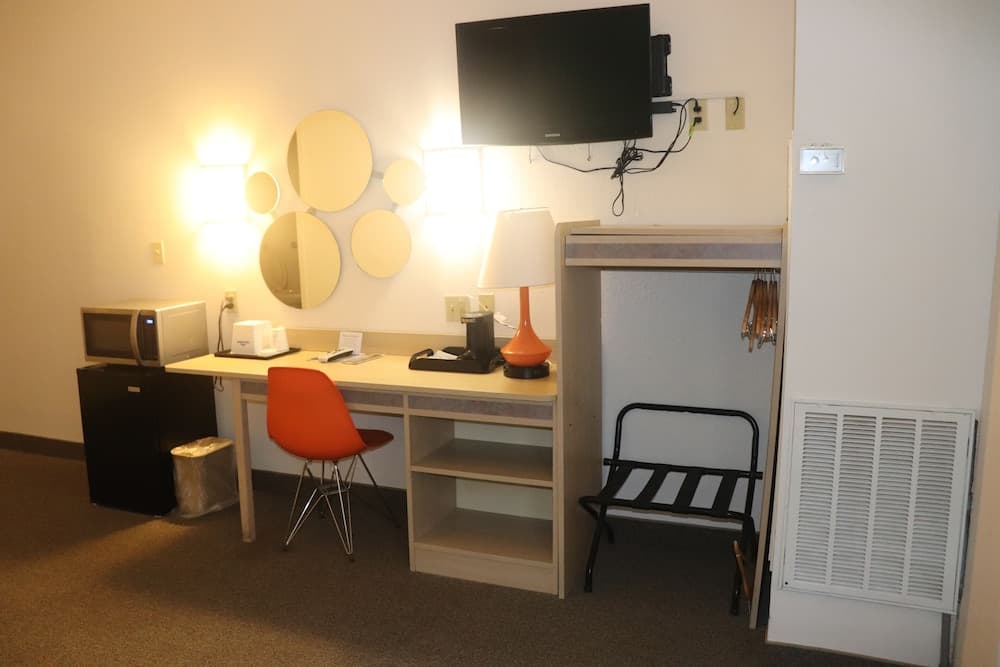 Howard Johnson by Wyndham Tifton GA I-75